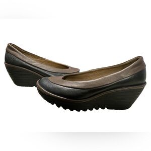 FLY LONDON Stylish Women's Wedge Shoes